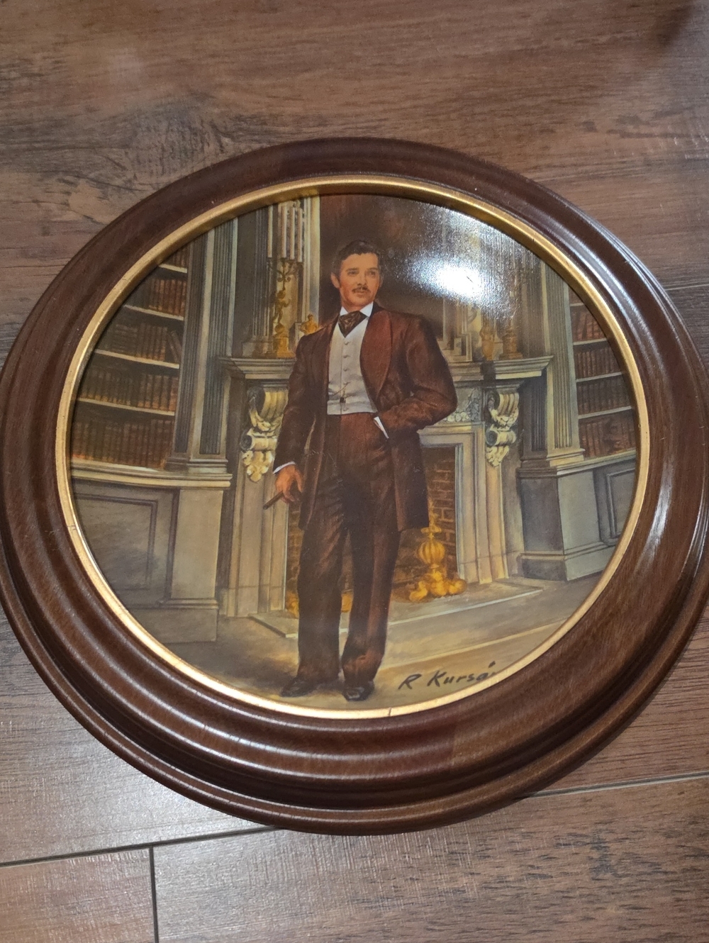 Framed Round Wall Plaque in Brown and Gold